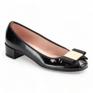 48760 - Black Patent Leather Flats for Teen/Women by Pretty Ballerinas