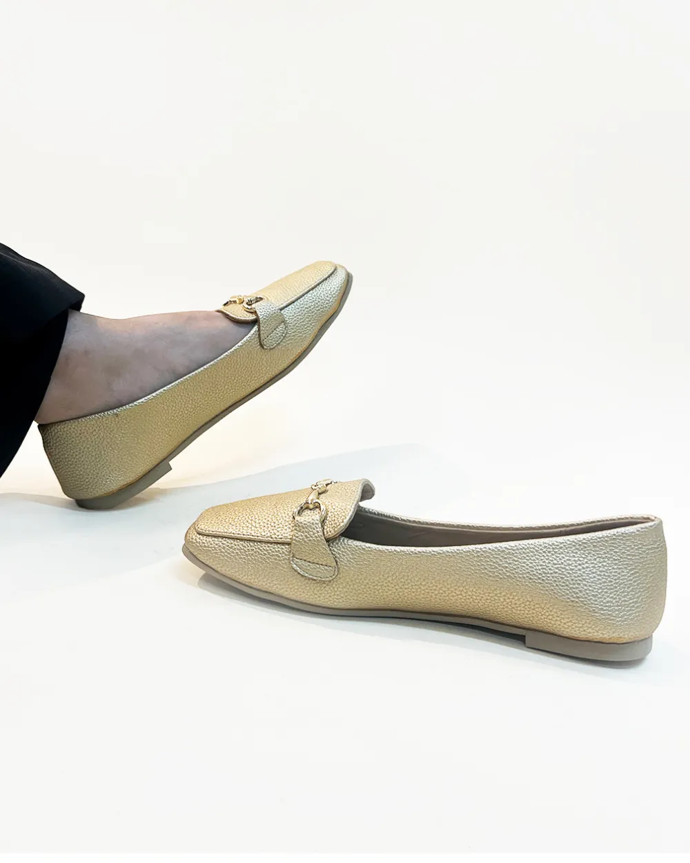 Gold Slip-On Mild Belli