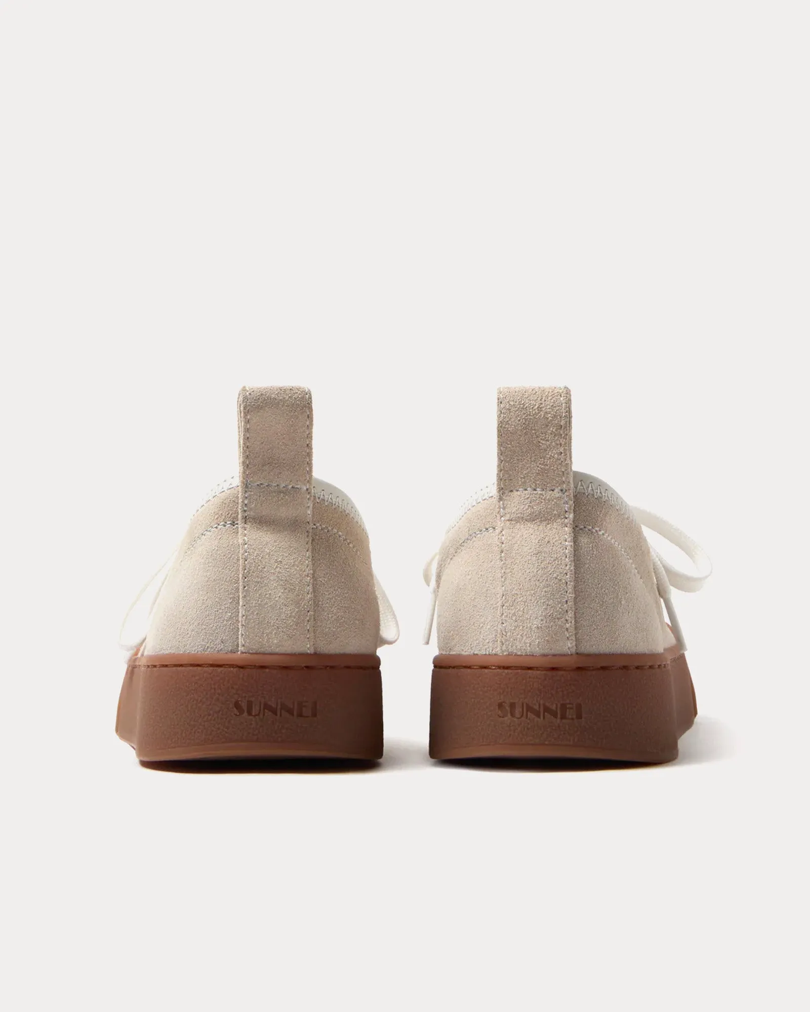 Isi Off White Low Top Sneakers
