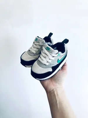 Nike Air Sneakers // 6 Toddler